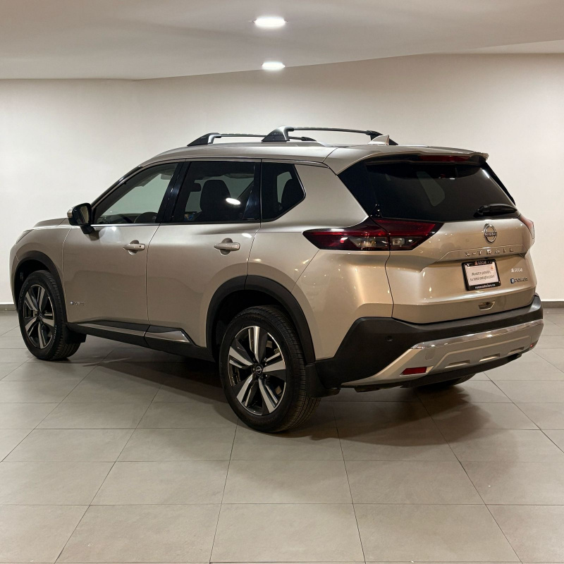 Nissan X-Trail  5 pts. Platinum e-Power, E-REV, TA, QCP, s. Bose, RA-19 2025